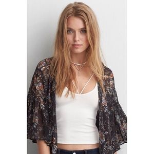 American Eagle floral kimono